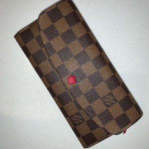 Used Louis Vuitton Emilie Wallet